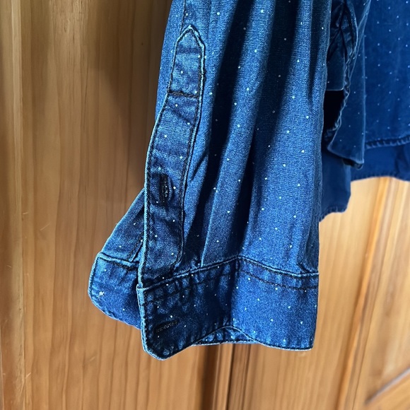 Madewell Denim Shirt - Picture 3 of 5
